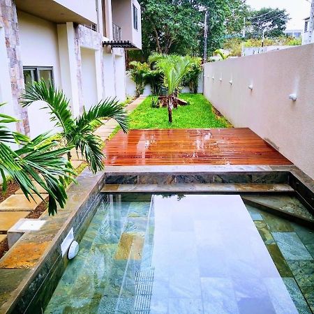 Westwood Apartments Flic-en-Flacq Εξωτερικό φωτογραφία